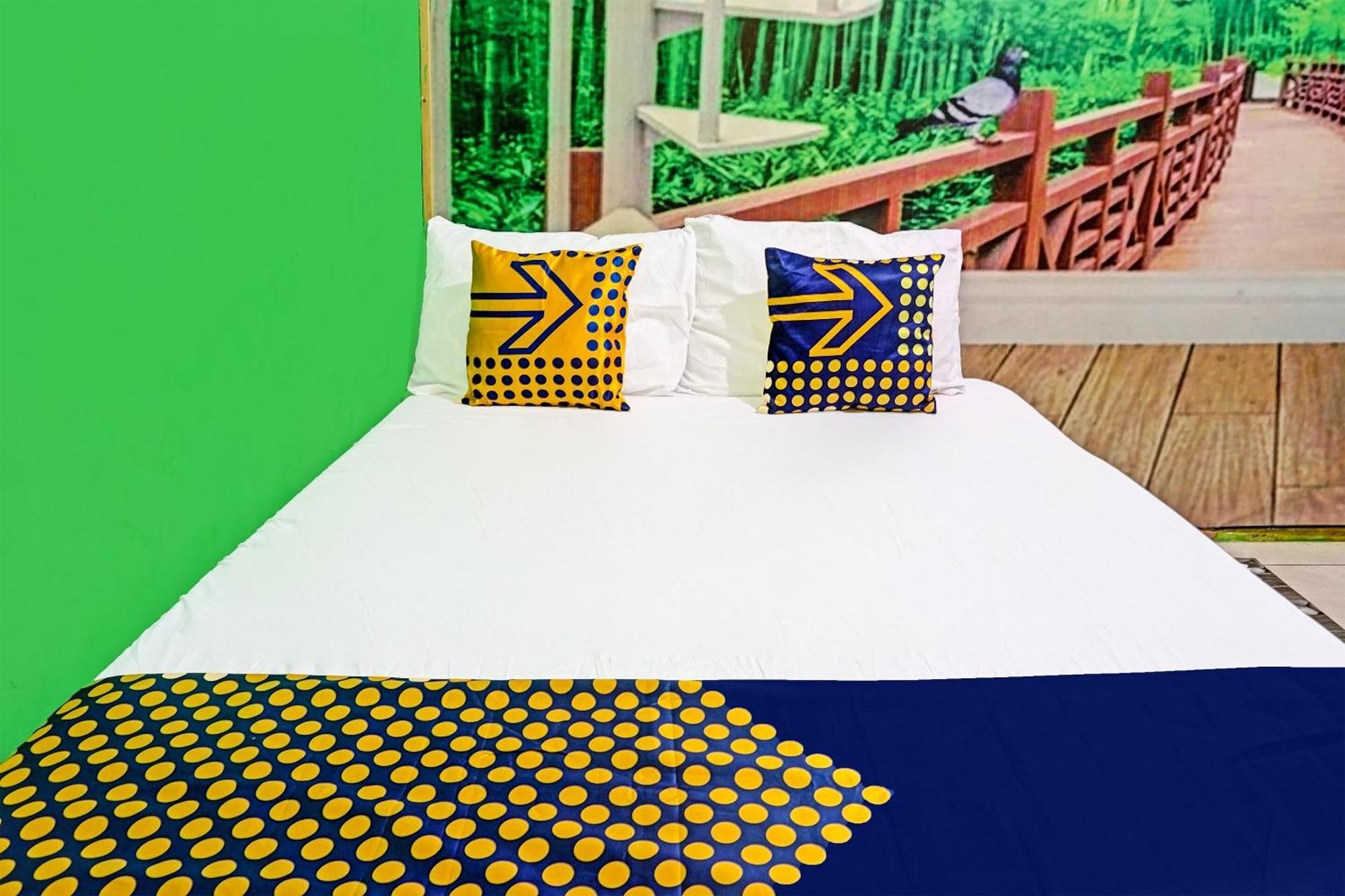 Oyo 91697 Nyaman Homestay Syariah Pare Dış mekan fotoğraf